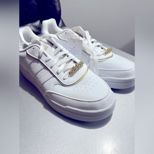 Adidas Postmove SE women’s trainers sz 10 1/2